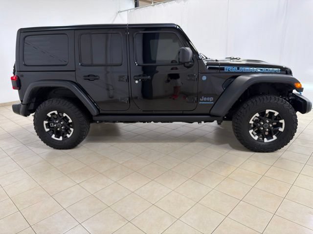 Used 2025 Jeep Wrangler Unlimited Rubicon 4xe w/ Safety Group AWD/4WD image 7