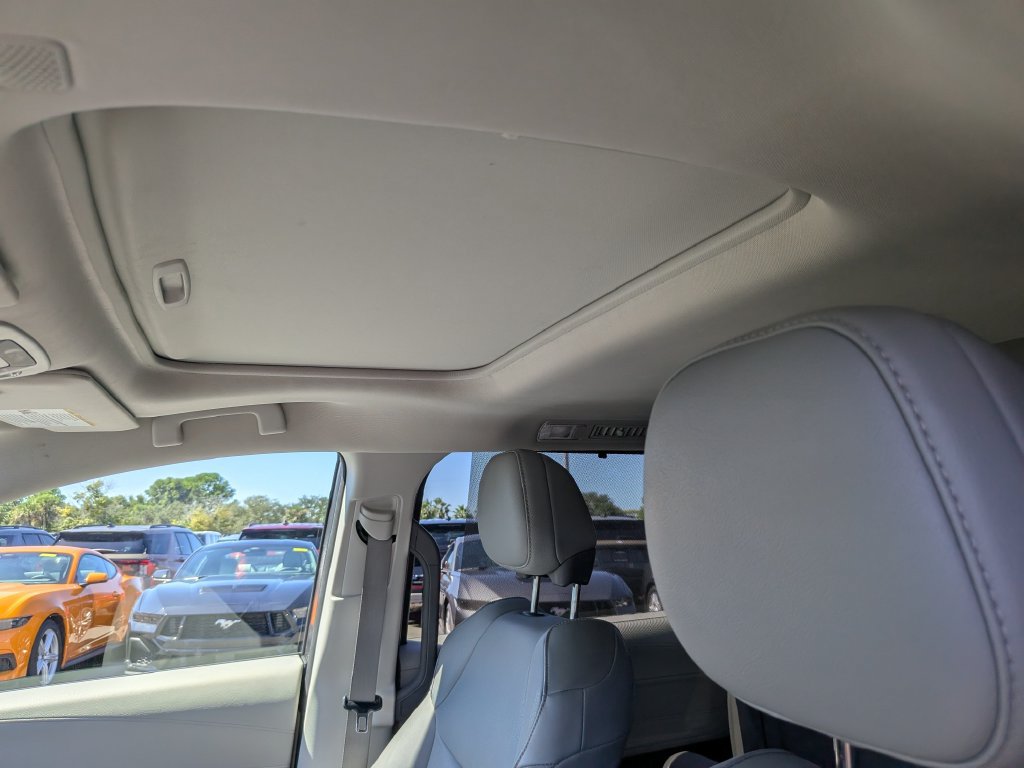 Used 2022 Toyota Sienna XLE FWD image 21