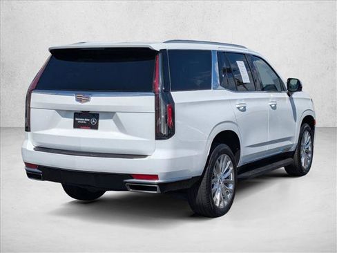 Used 2023 Cadillac Escalade Premium Luxury RWD image 5
