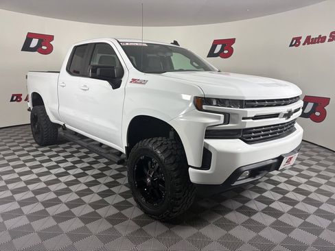 Used 2019 Chevrolet Silverado 1500 RST AWD/4WD image 10
