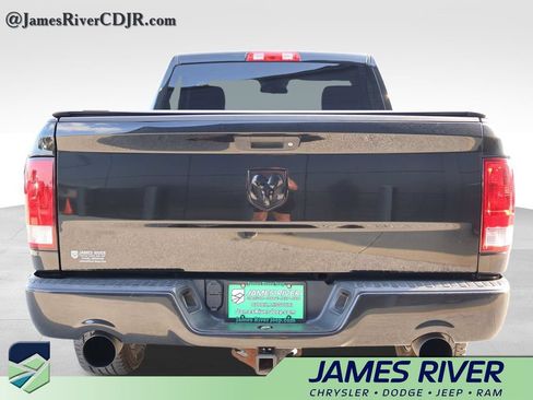 Used 2017 RAM 1500 Express w/ Black Ram 1500 Express Group RWD image 4