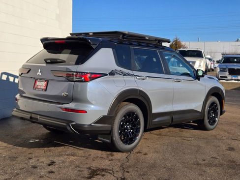 New 2026 Mitsubishi Outlander Trail Edition image 11