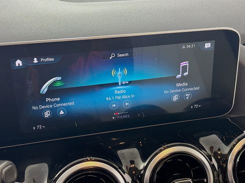 Used 2021 Mercedes-Benz GLA 250 4MATIC image 16