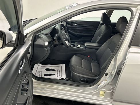 Used 2020 Nissan Altima 2.5 S FWD image 9