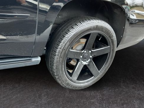 Used 2017 Cadillac Escalade ESV Platinum image 9