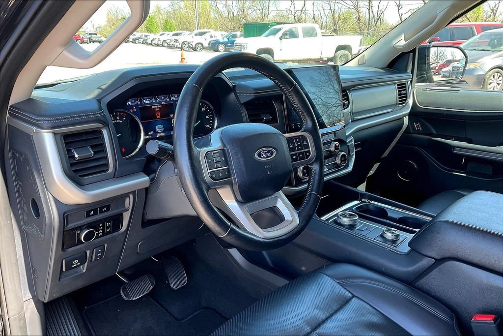 Used 2024 Ford Expedition Max XLT AWD/4WD image 24