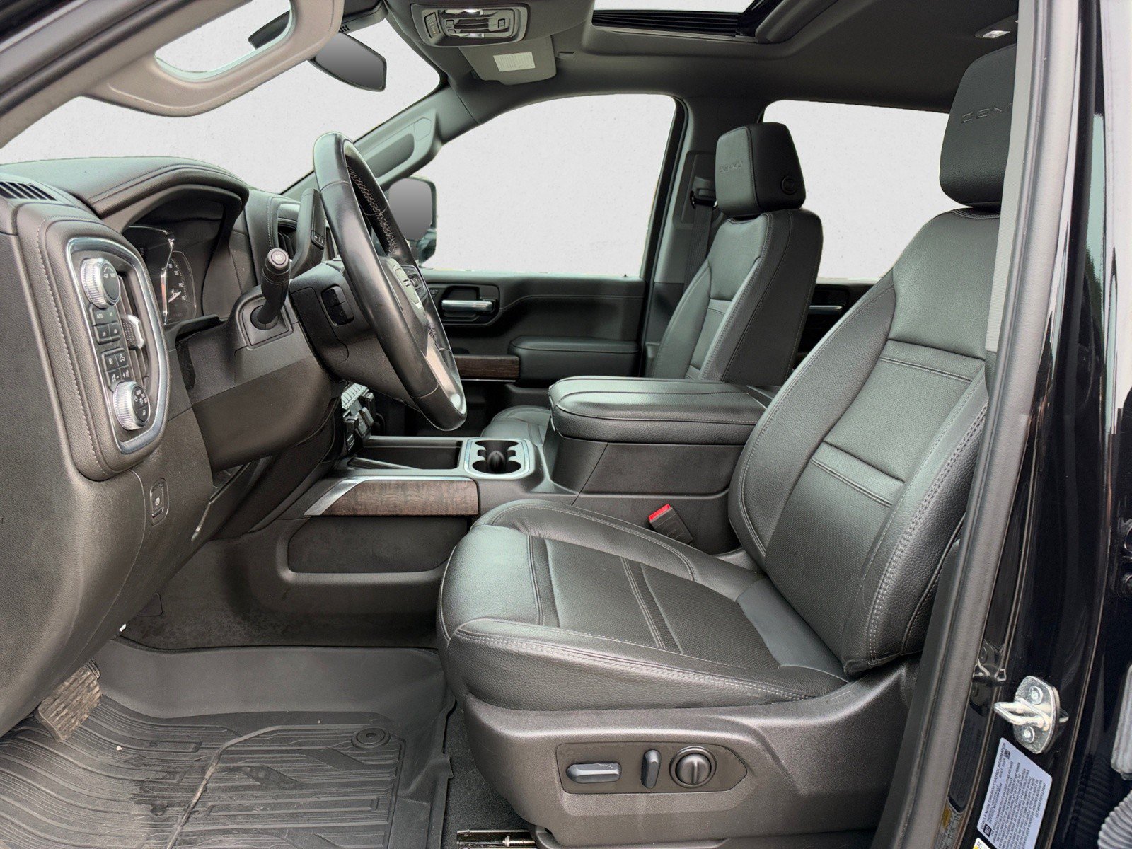 Used 2023 GMC Sierra 3500 Denali AWD/4WD image 10