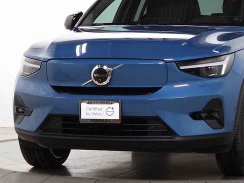 Certified 2023 Volvo XC40 Recharge Ultimate w/ Protection Package Premier image 3