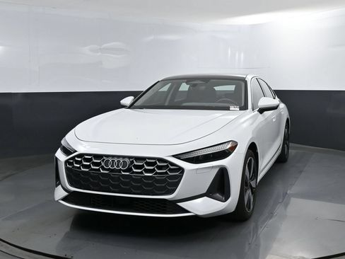 Used 2025 Audi A5 2.0T Premium Plus AWD/4WD image 2