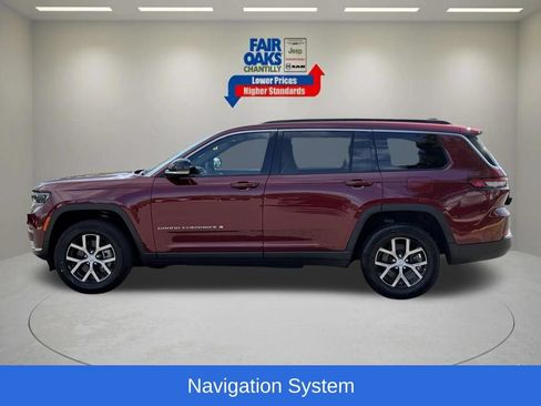 Used 2025 Jeep Grand Cherokee L Limited AWD/4WD image 11