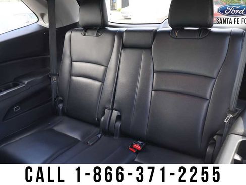 Used 2017 Honda Pilot Touring image 17