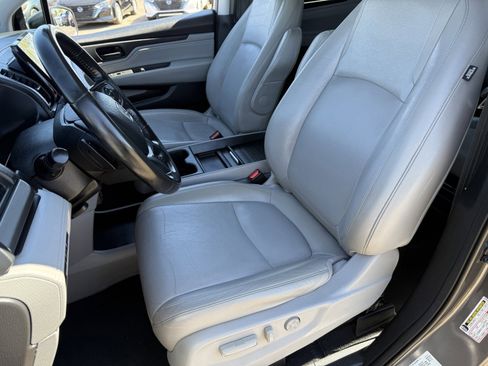 Used 2018 Honda Odyssey Touring image 21