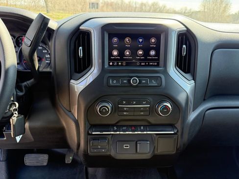 Certified 2020 Chevrolet Silverado 1500 Custom Trail Boss w/ Custom Convenience Package AWD/4WD image 19