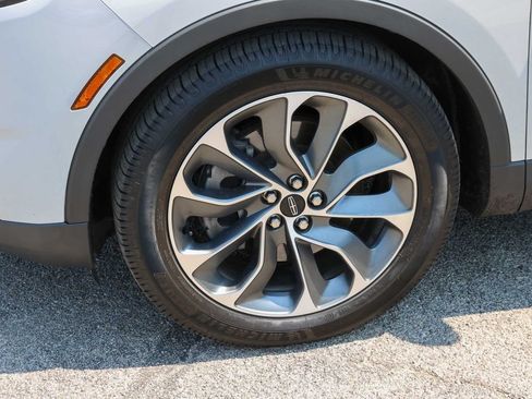 Used 2022 Lincoln Nautilus Reserve AWD/4WD image 7