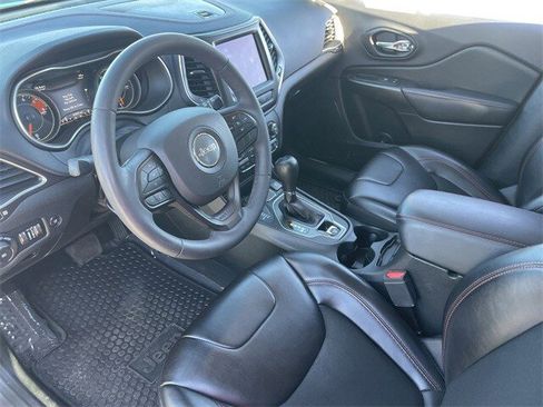 Used 2022 Jeep Cherokee Trailhawk w/ Comfort/Convenience Group image 24