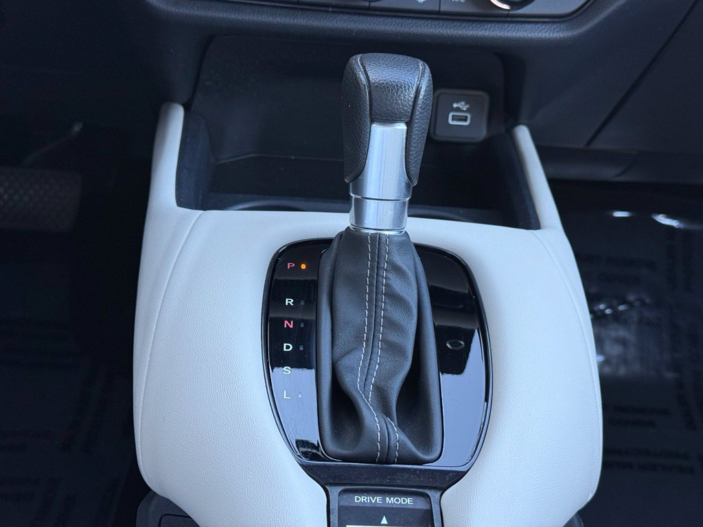 Used 2025 Honda HR-V LX image 20