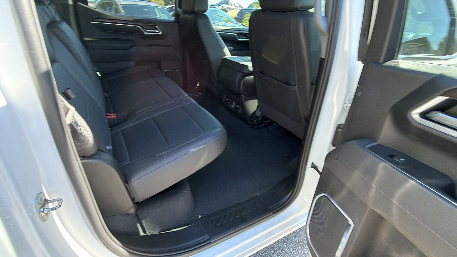 Used 2025 GMC Sierra 1500 SLT AWD/4WD image 21