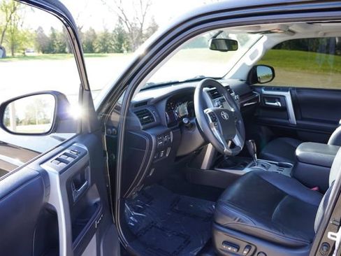 Used 2018 Toyota 4Runner Limited RWD image 15