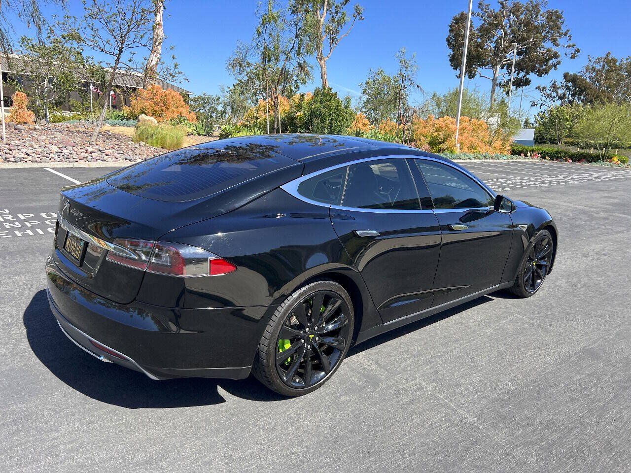 Used 2013 Tesla Model S RWD image 2