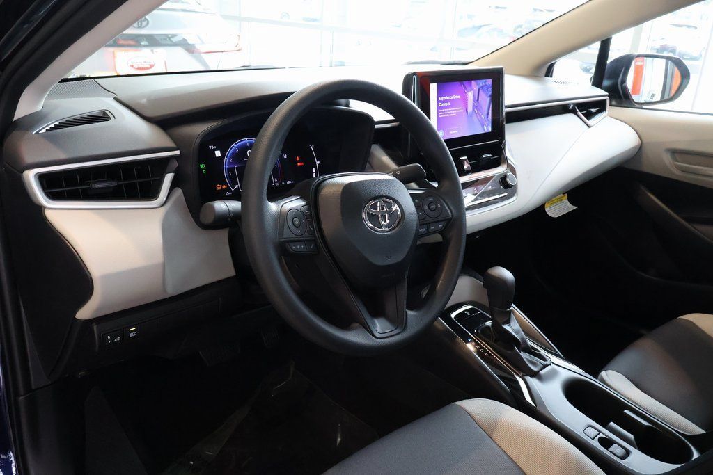 Used 2026 Toyota Corolla LE FWD image 6