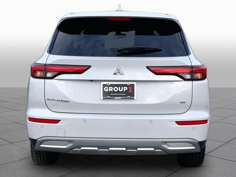 Used 2024 Mitsubishi Outlander SE FWD image 5