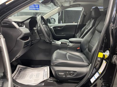 Used 2022 Toyota RAV4 Limited w/ Limited Grade Weather Package AWD/4WD image 13