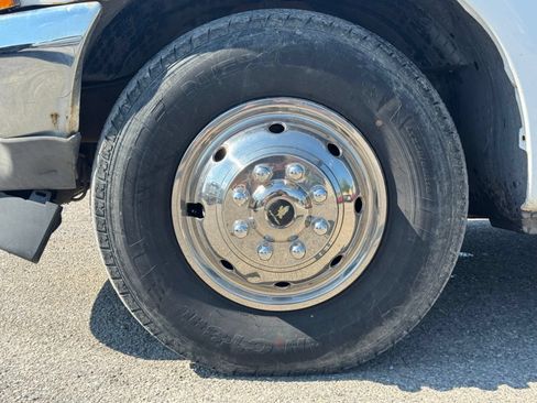 Used 2003 Ford F350 XLT RWD image 10
