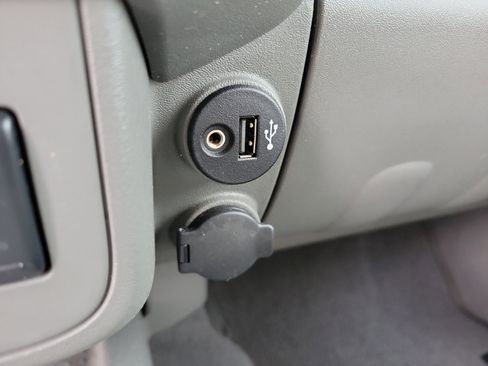 Used 2021 Nissan Frontier SV image 19