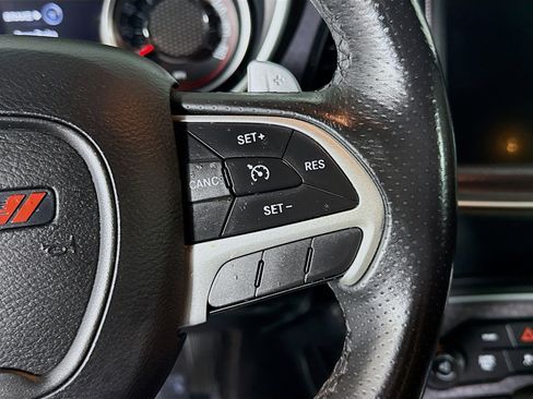 Used 2016 Dodge Challenger R/T Scat Pack w/ Leather Interior Group image 15