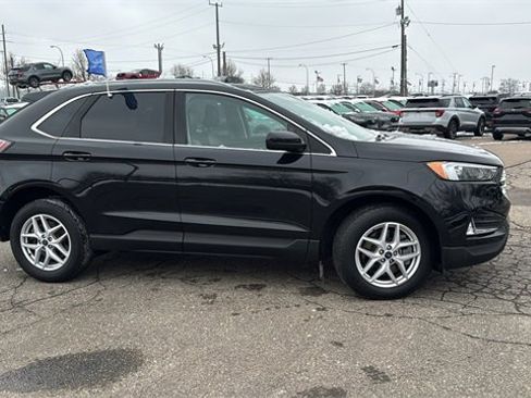 Certified 2022 Ford Edge SEL w/ Convenience Package image 3
