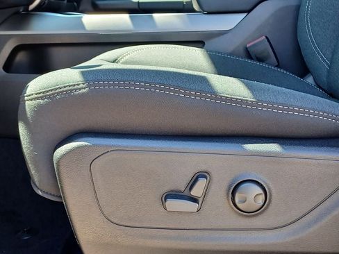 New 2026 RAM 1500 Big Horn AWD/4WD image 10