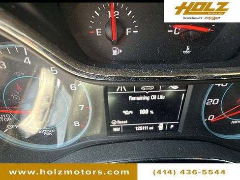 Certified 2017 Chevrolet Cruze LT w/ Convenience Package FWD image 12