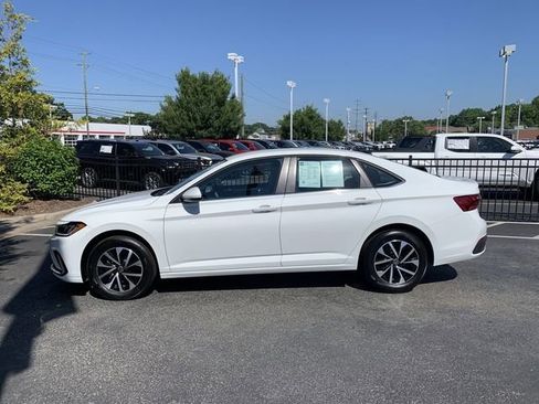 Used 2025 Volkswagen Jetta S FWD image 5