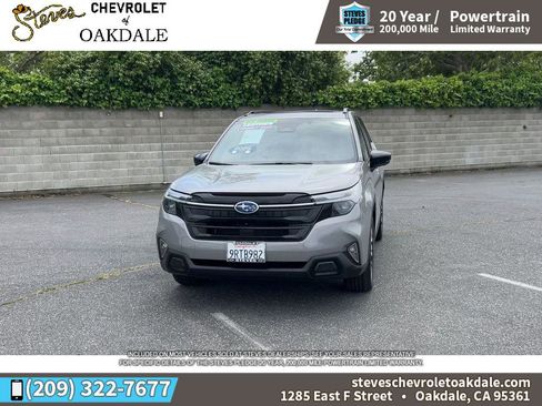 Used 2025 Subaru Forester Touring AWD/4WD image 4