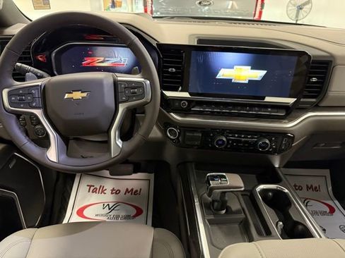 New 2026 Chevrolet Silverado 1500 LTZ w/ LTZ Premium Package image 19
