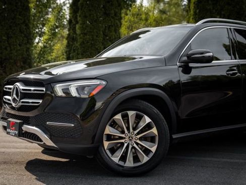 Used 2023 Mercedes-Benz GLE 450 4MATIC image 3