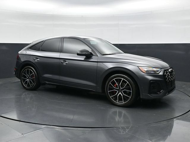 Used 2023 Audi SQ5 Prestige w/ Prestige Package AWD/4WD image 3