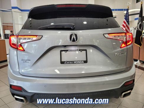 Used 2022 Acura RDX FWD w/ Technology Package image 5