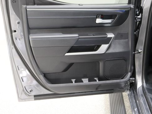 Used 2024 Toyota Tundra Platinum image 31