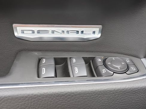 New 2026 GMC Sierra 1500 Denali w/ Denali Reserve Package image 11
