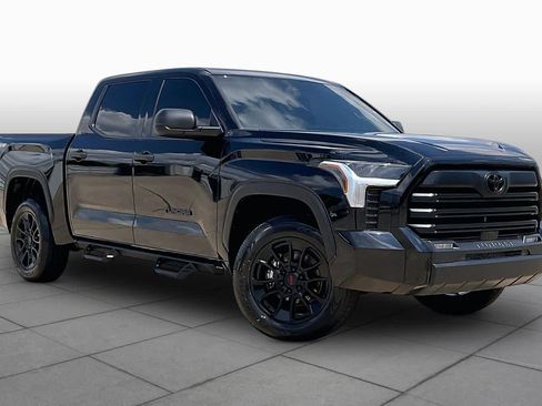 Used 2023 Toyota Tundra SR5 AWD/4WD image 3