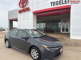 Used 2023 Toyota Corolla LE video 1