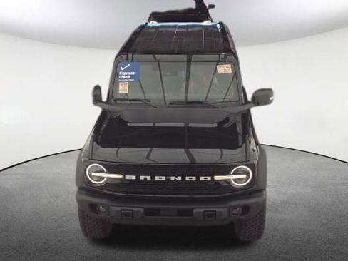 Used 2025 Ford Bronco Badlands AWD/4WD image 2