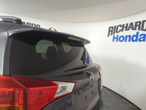 Used 2013 Toyota RAV4 LE FWD image 31