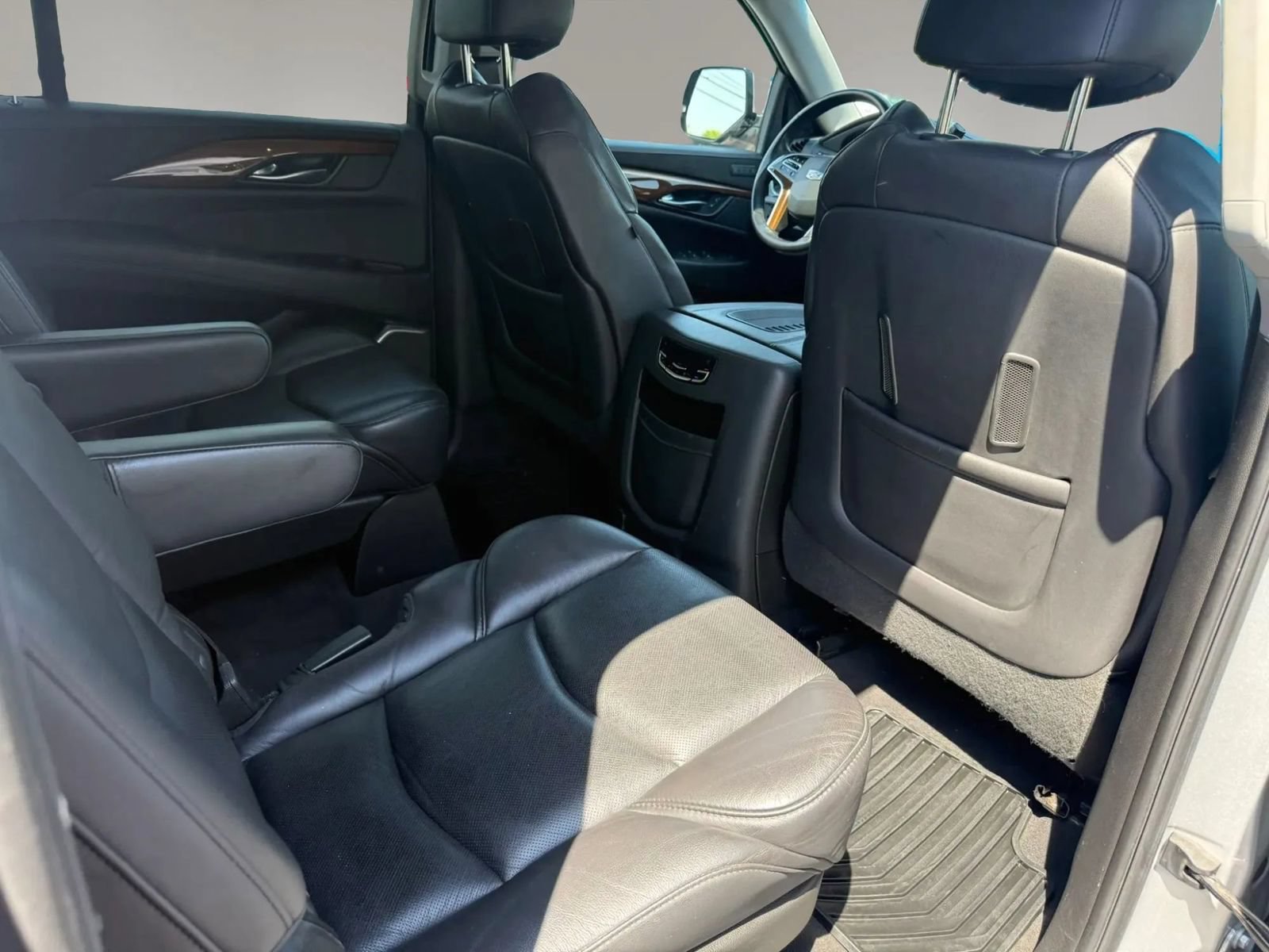 Used 2020 Cadillac Escalade ESV Luxury RWD image 50