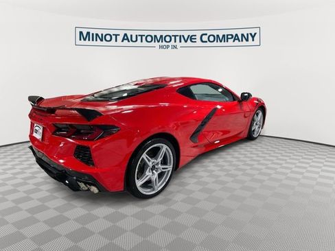 Used 2021 Chevrolet Corvette Stingray Preferred Cpe w/ Z51 Performance Package RWD image 8