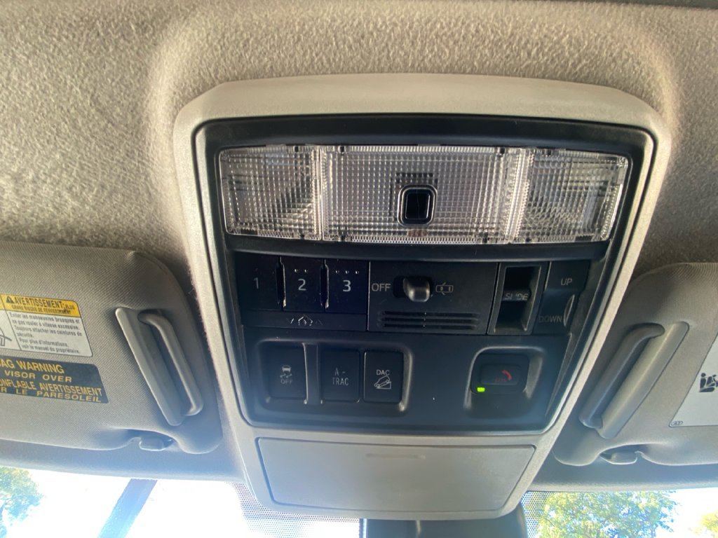 Used 2024 Toyota 4Runner SR5 Premium w/ Moonroof Package AWD/4WD image 25