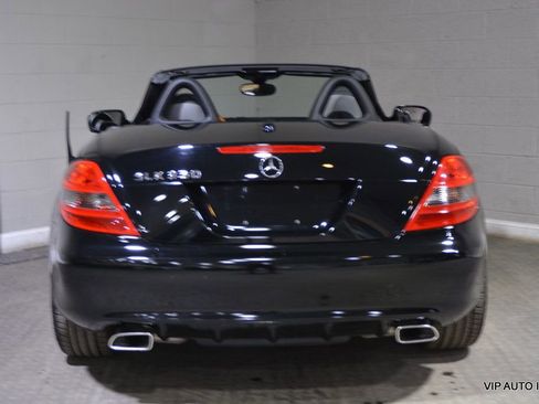 Used 2009 Mercedes-Benz SLK 350 image 12