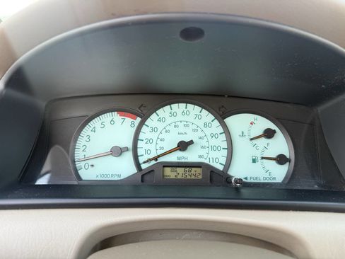 Used 2004 Toyota Corolla CE FWD image 19