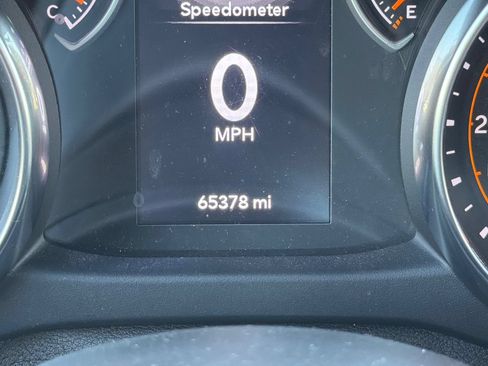 Used 2019 Jeep Wrangler Sport AWD/4WD image 24